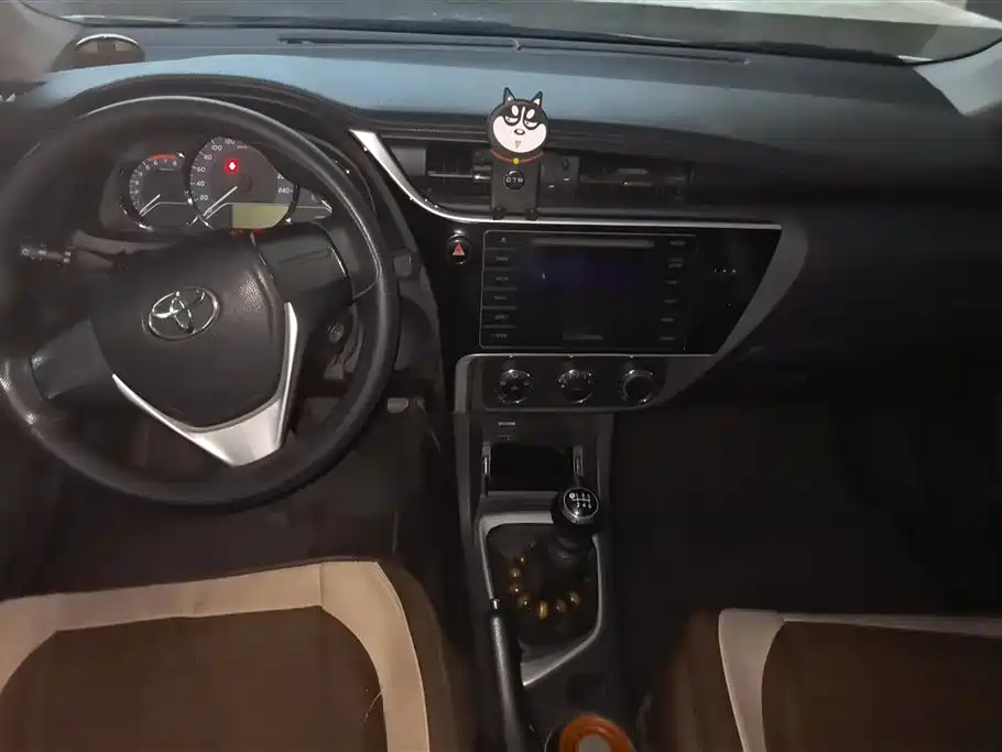 Toyota Corolla 2017 — фото 12