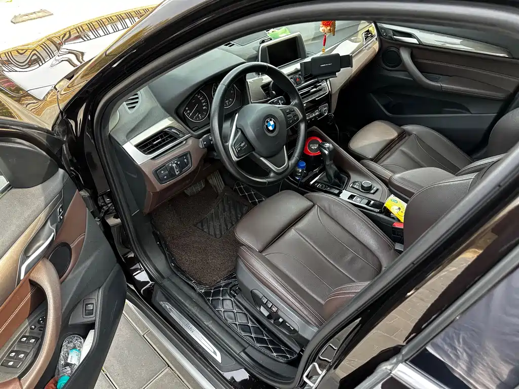 BMW X1 2017 — фото 11