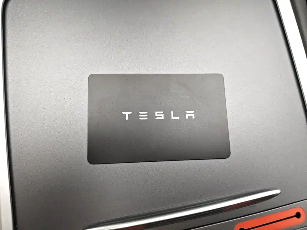 Tesla Model Y 2023 — фото 9