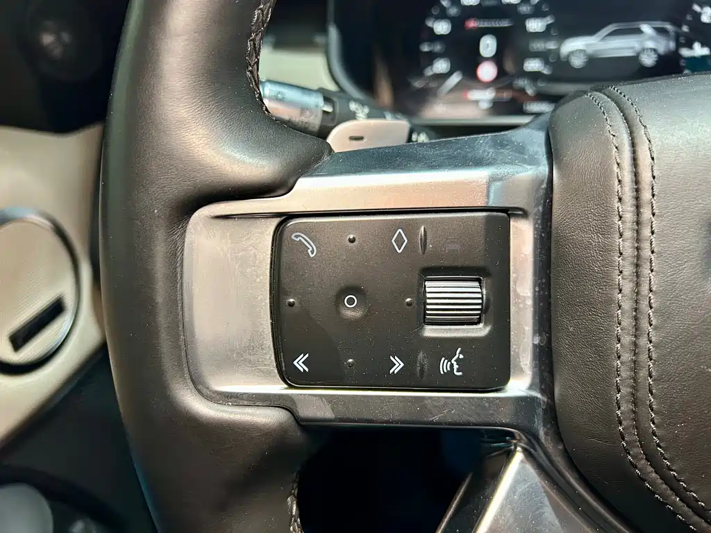 Land Rover Discovery 2021 — фото 12