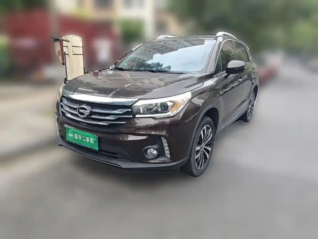 GAC Trumpchi GS4 2016 — фото 2