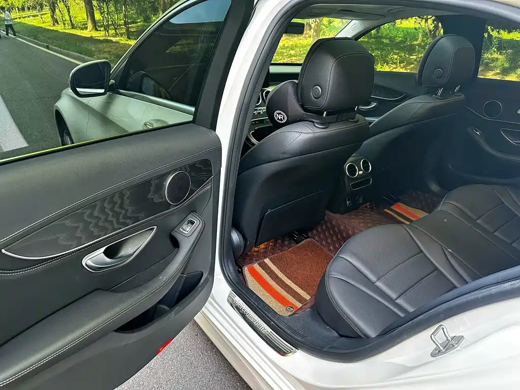 Mercedes-Benz C-Class 2020 — фото 11