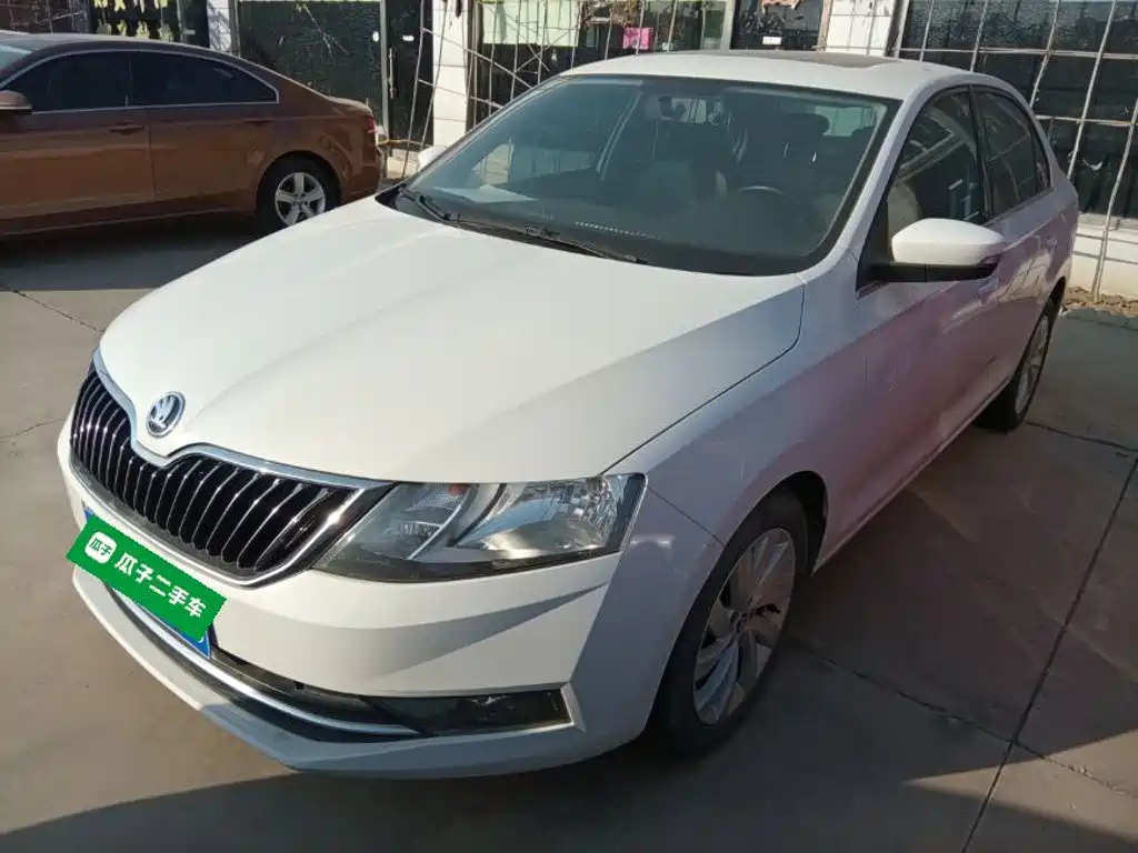 Skoda Rapid 2018 — фото 1