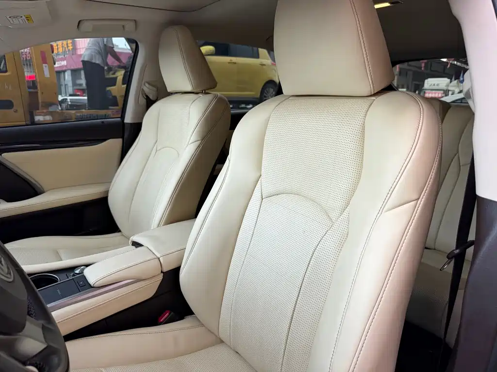 Lexus RX 2020 — фото 13