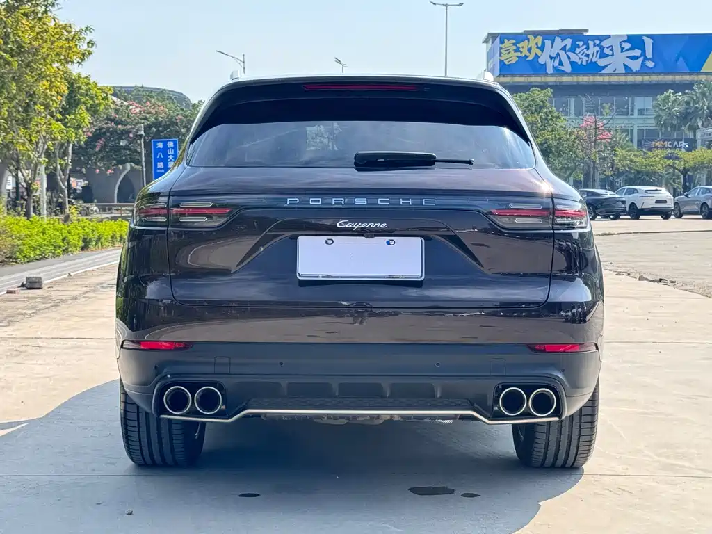 Porsche Cayenne 2018 — фото 29
