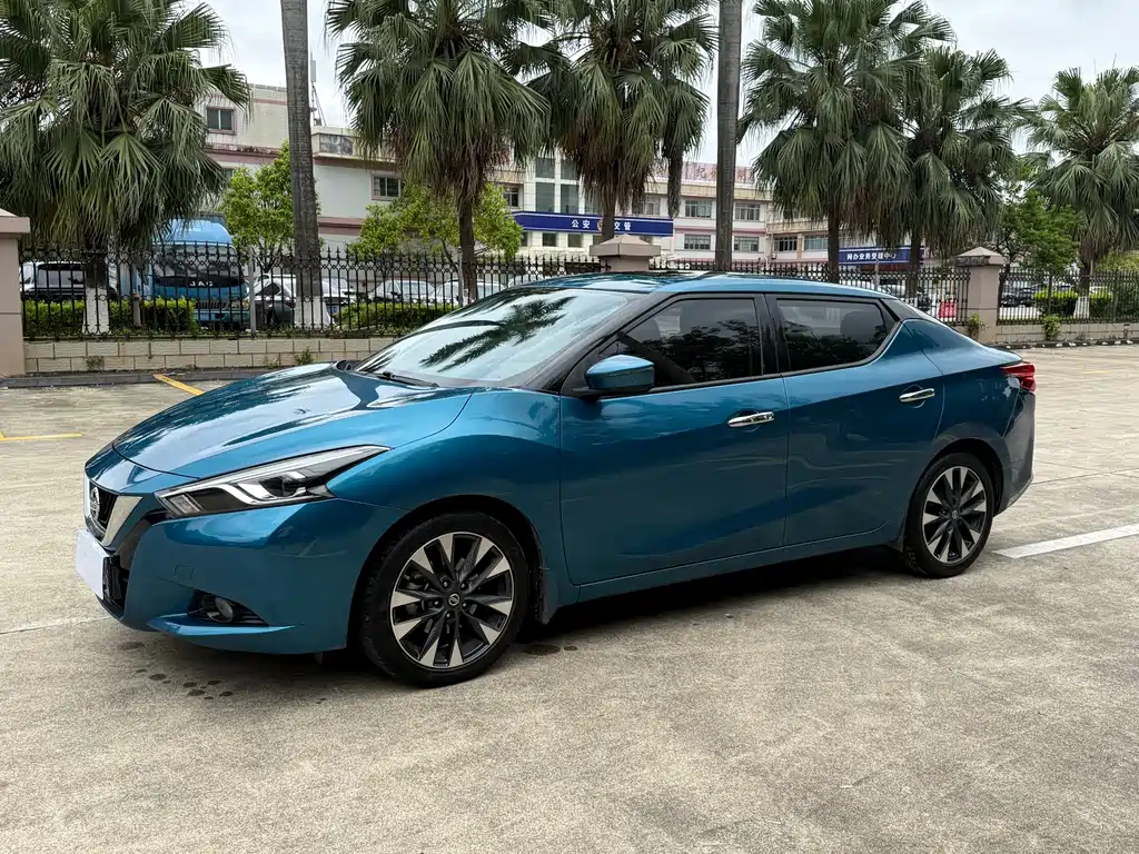 Nissan Bluebird 2019
