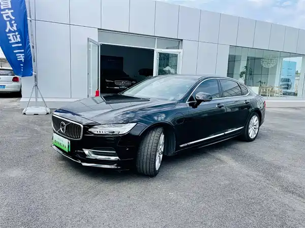 Volvo S90 Plug-In Hybrid 2019