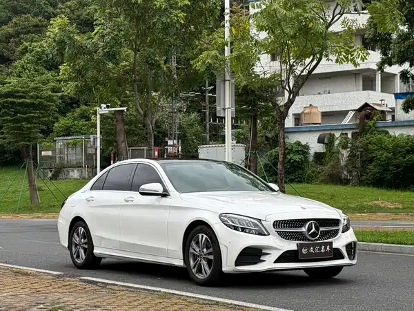 Mercedes-Benz C-Class 2021
