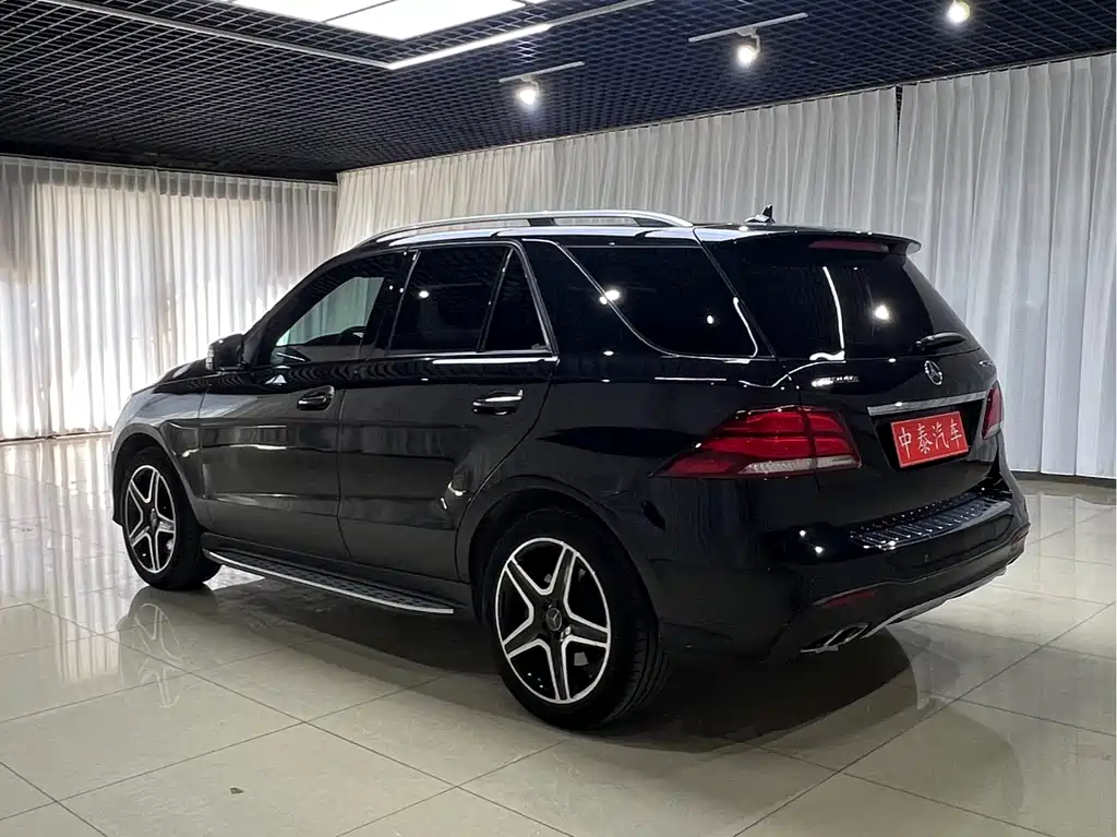 Mercedes-Benz GLE AMG 2018 — фото 4