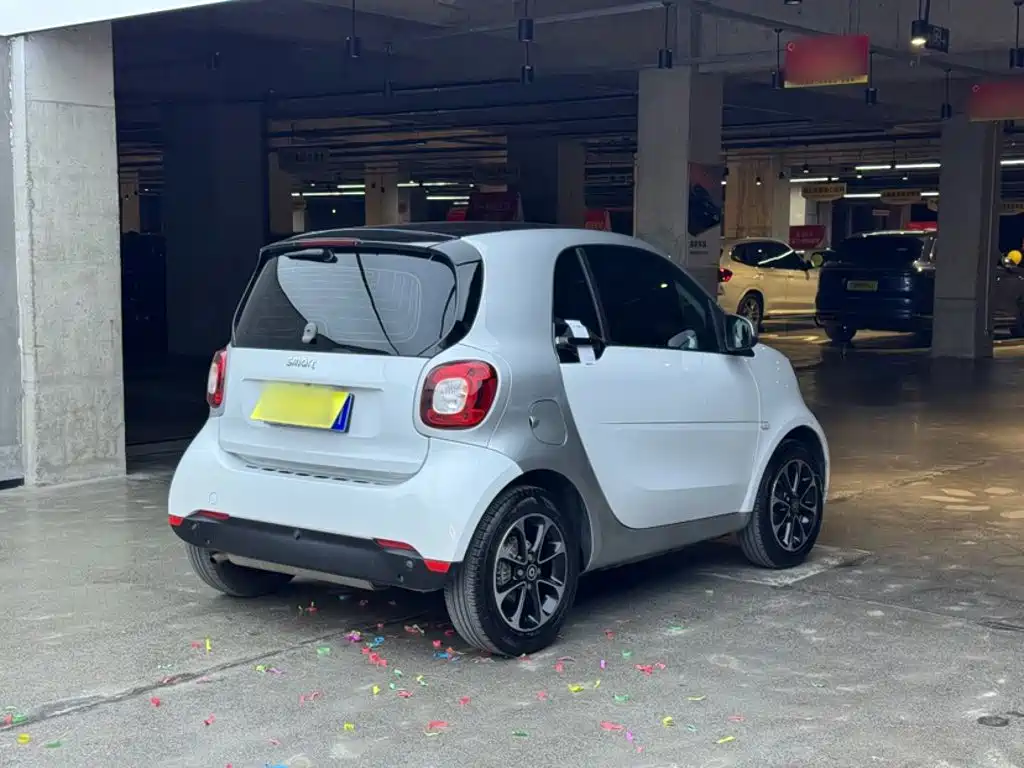 smart fortwo 2017 — фото 11