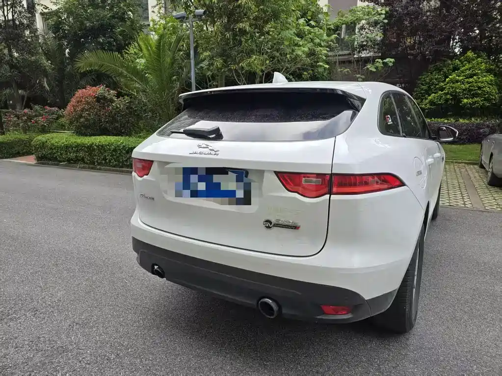 Jaguar F-PACE 2018 — фото 4