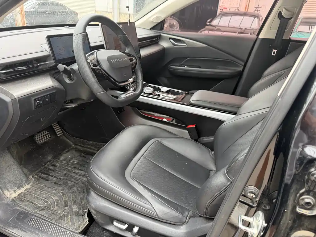 Wuling Starlight 2024