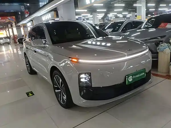 Li Auto L6 2024