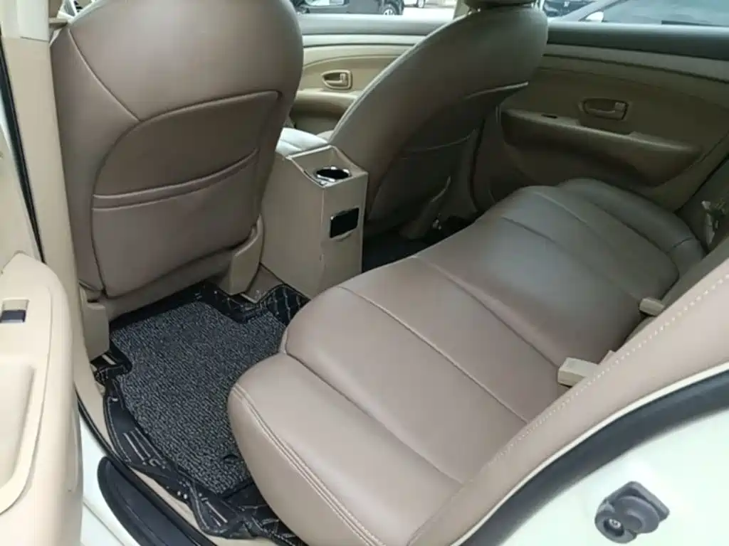 Nissan Sylphy 2019 — фото 17