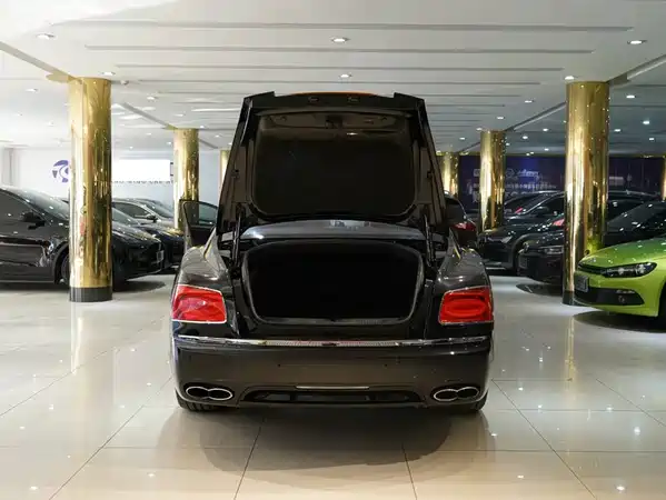 Bentley Flying Spur 2015