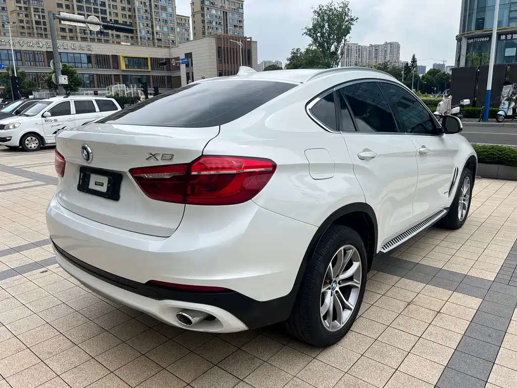 BMW X6 2016 — фото 18