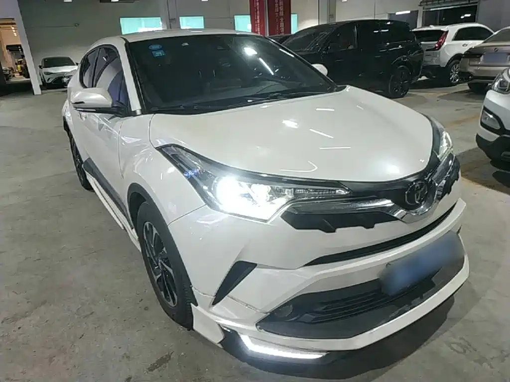 Toyota IZOA 2019 — фото 4