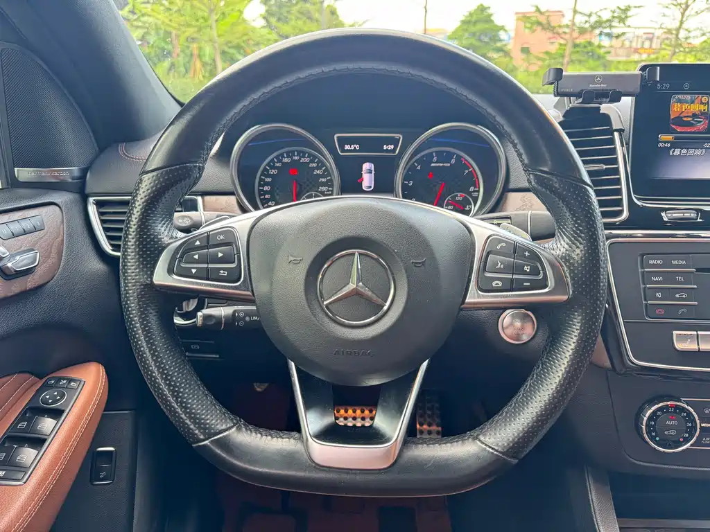 Mercedes-Benz GLE Coupe AMG 2019 — фото 9