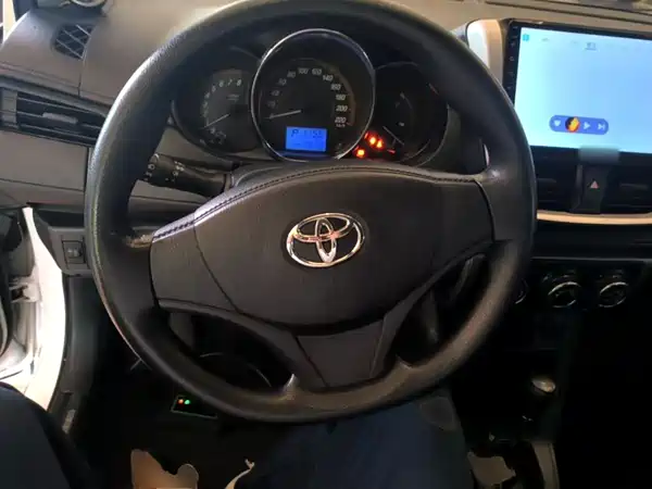 Toyota Yaris L 2019