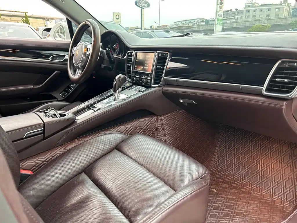 Porsche Panamera 2016 — фото 15