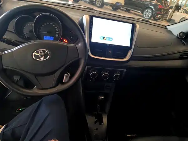 Toyota Yaris L 2019