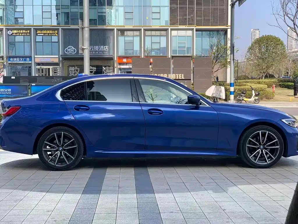 BMW 3 Series 2020
