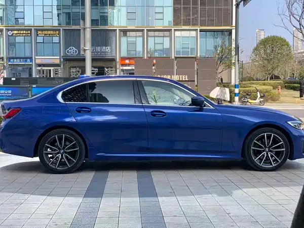 BMW 3 Series 2020