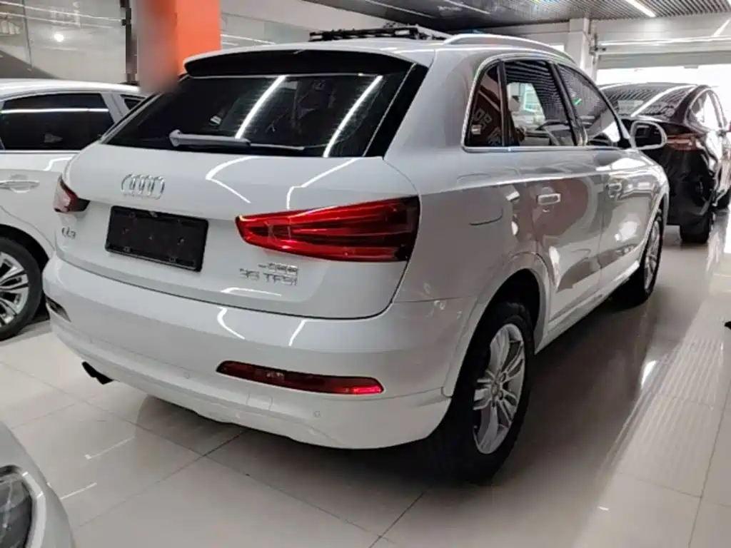 Audi Q3 2015