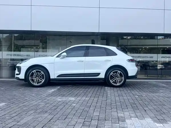 Porsche Macan 2024