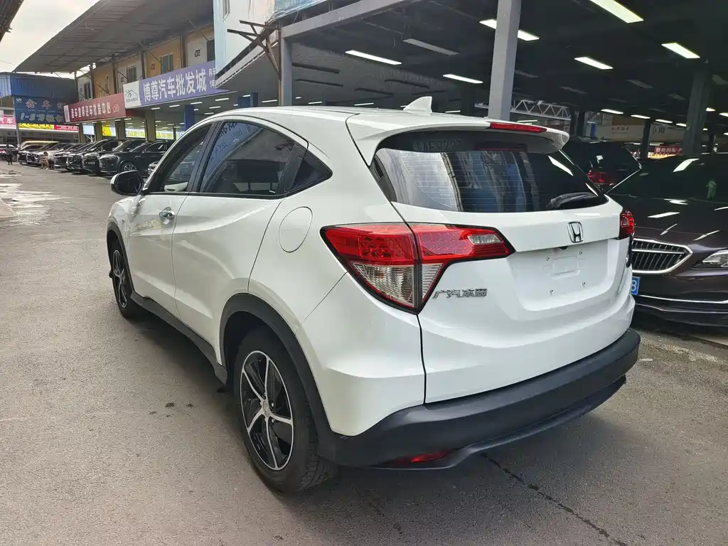 Honda Vezel 2020 — фото 15