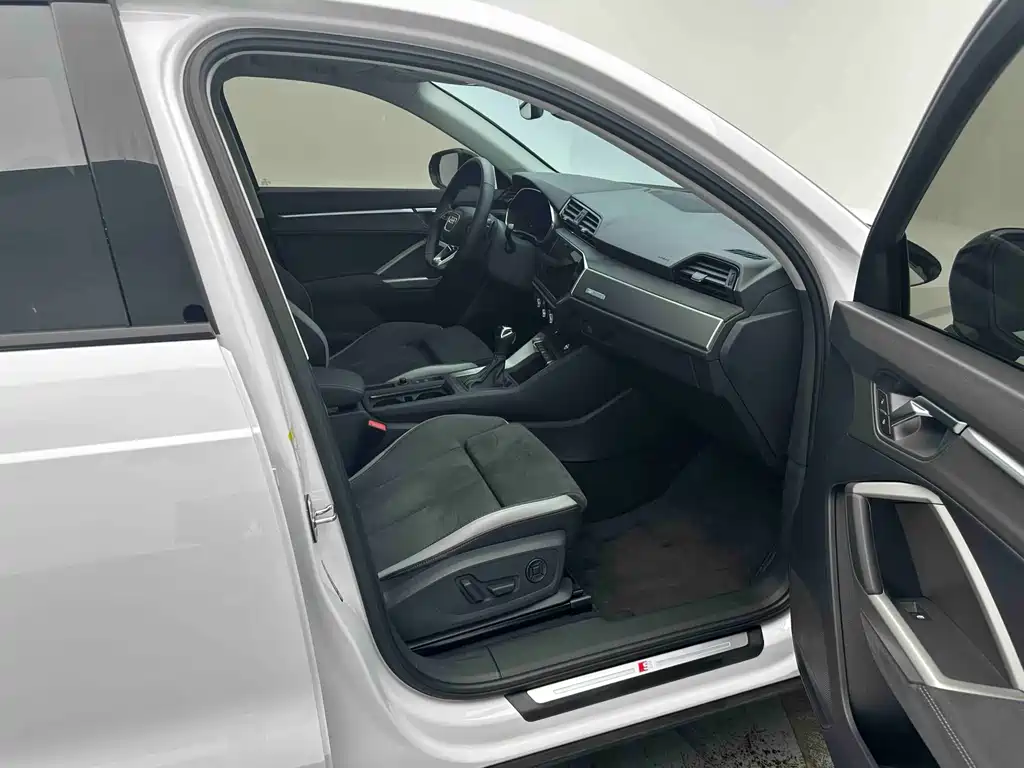 Audi Q3 2023
