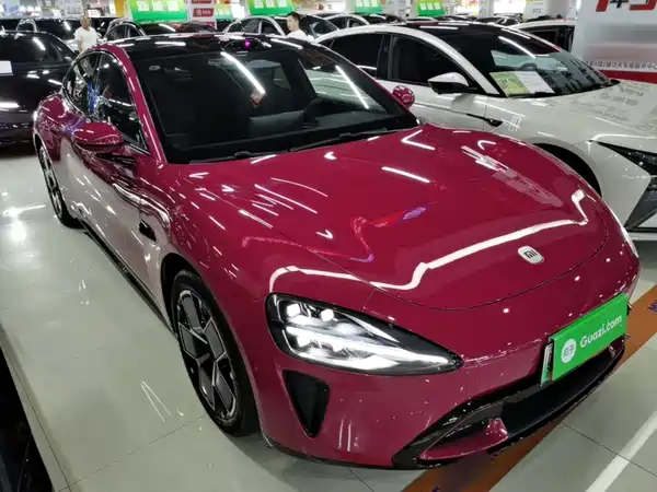 Xiaomi SU7 2025