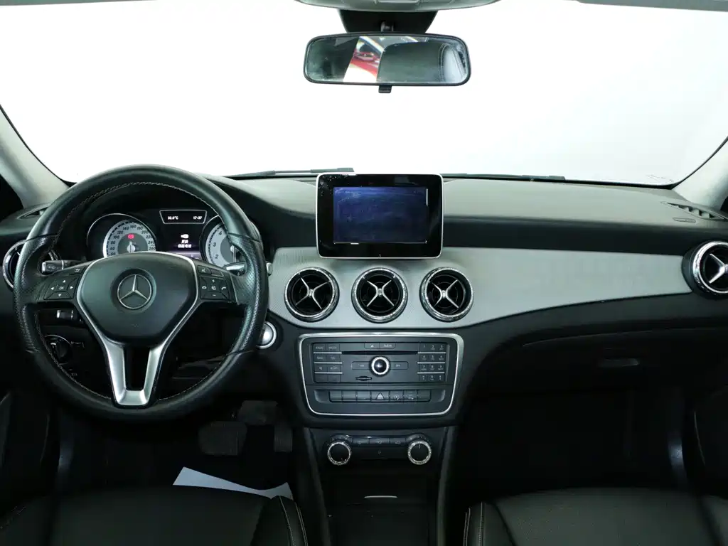 Mercedes-Benz GLA 2016