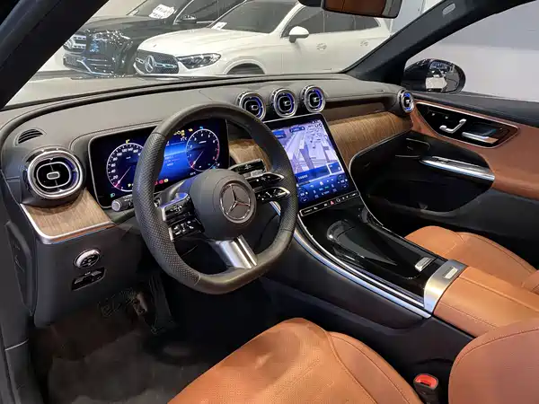 Mercedes-Benz GLC 2023
