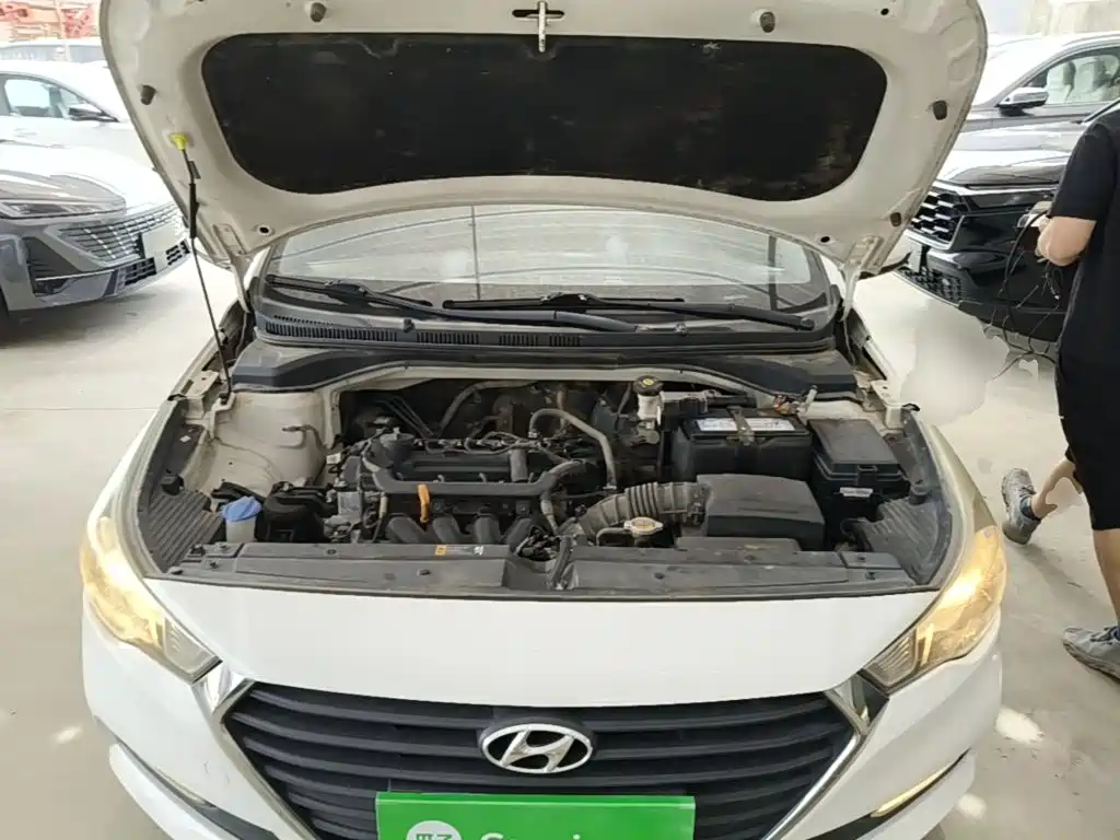 Hyundai Verna 2018 — фото 20