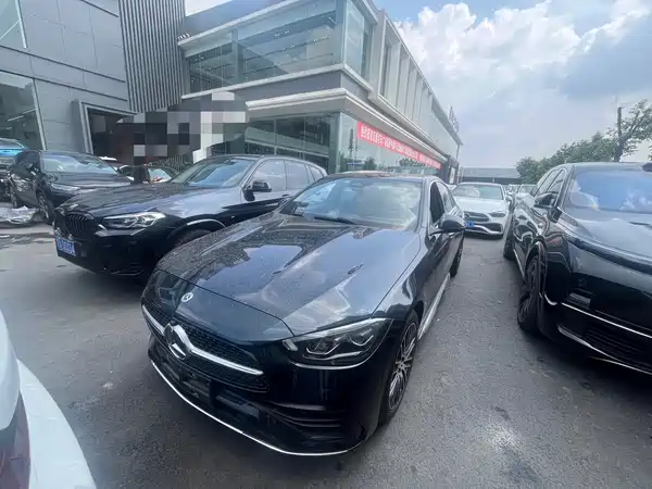 Mercedes-Benz C-Class 2024