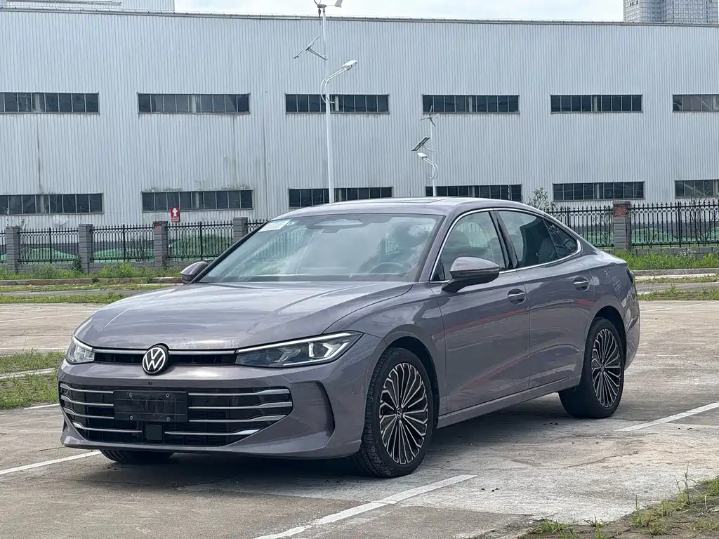 Volkswagen Passat 2025
