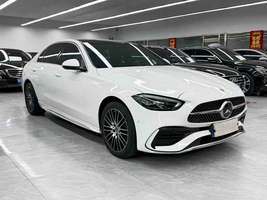 Mercedes-Benz C-Class 2024