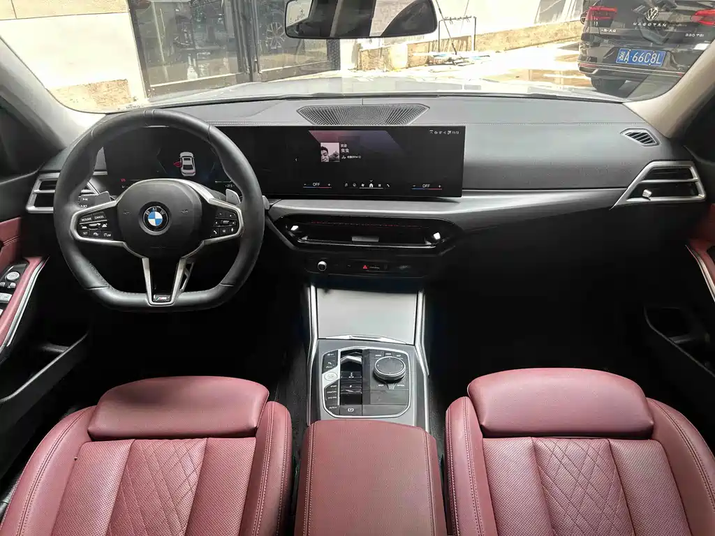 BMW 3 Series 2025