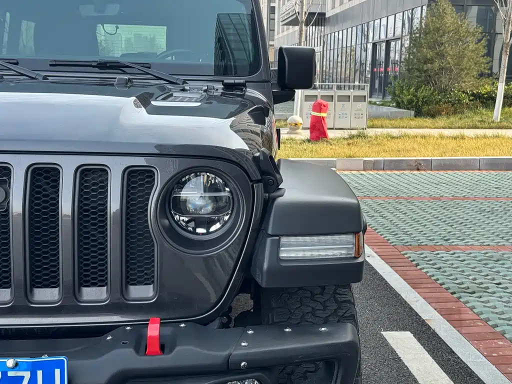 Jeep Wrangler 2021 — фото 10