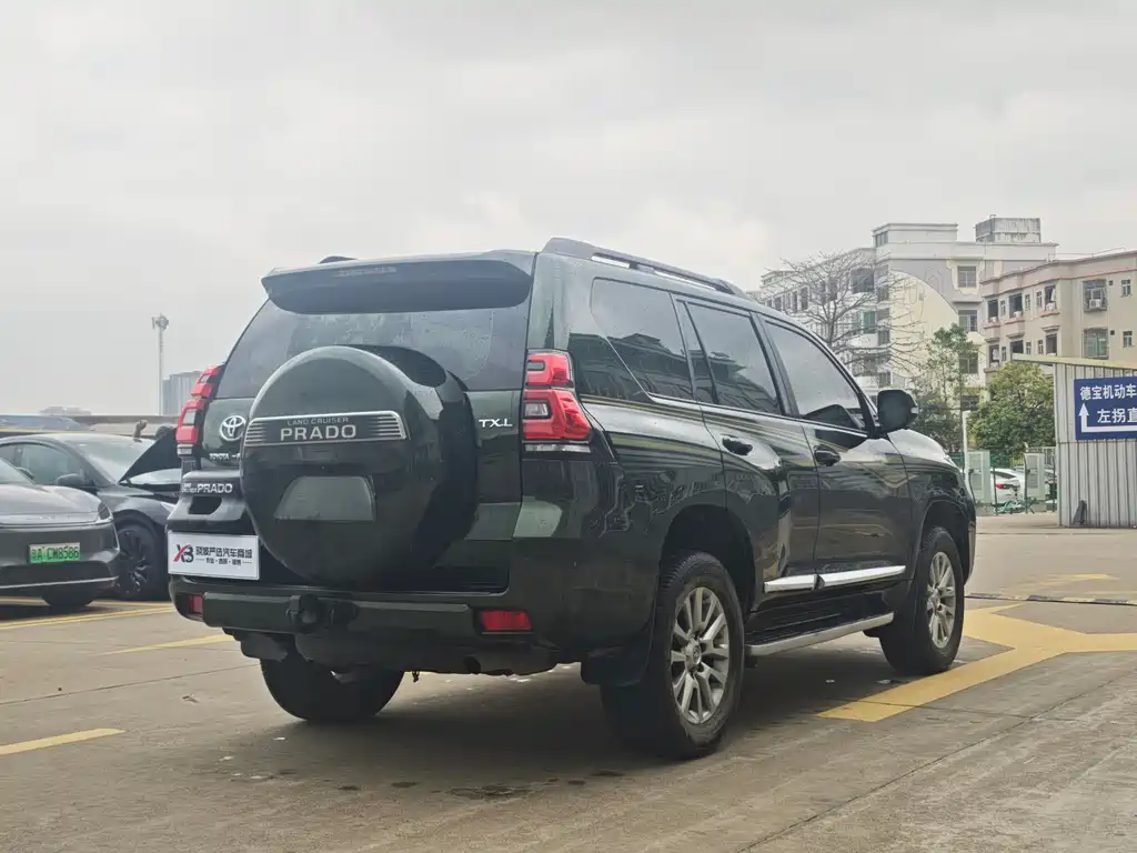Toyota Prado 2019 — фото 7