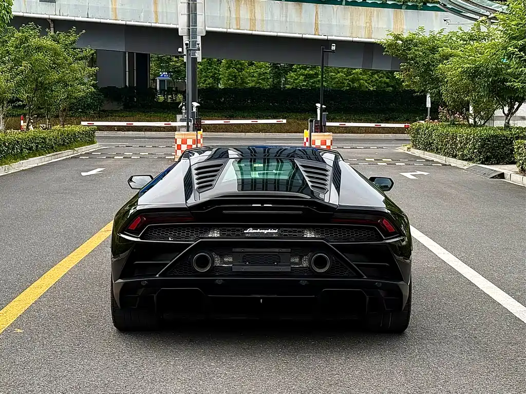 Lamborghini Huracán 2023 — фото 5