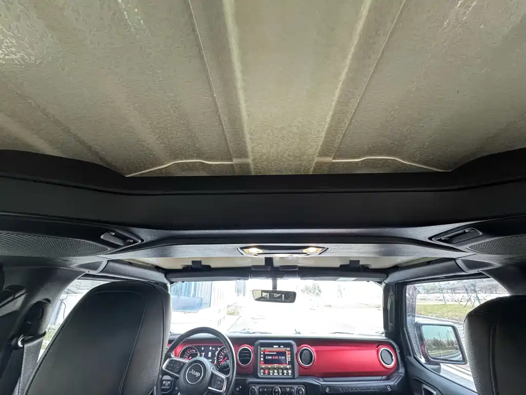 Jeep Wrangler 2021 — фото 14