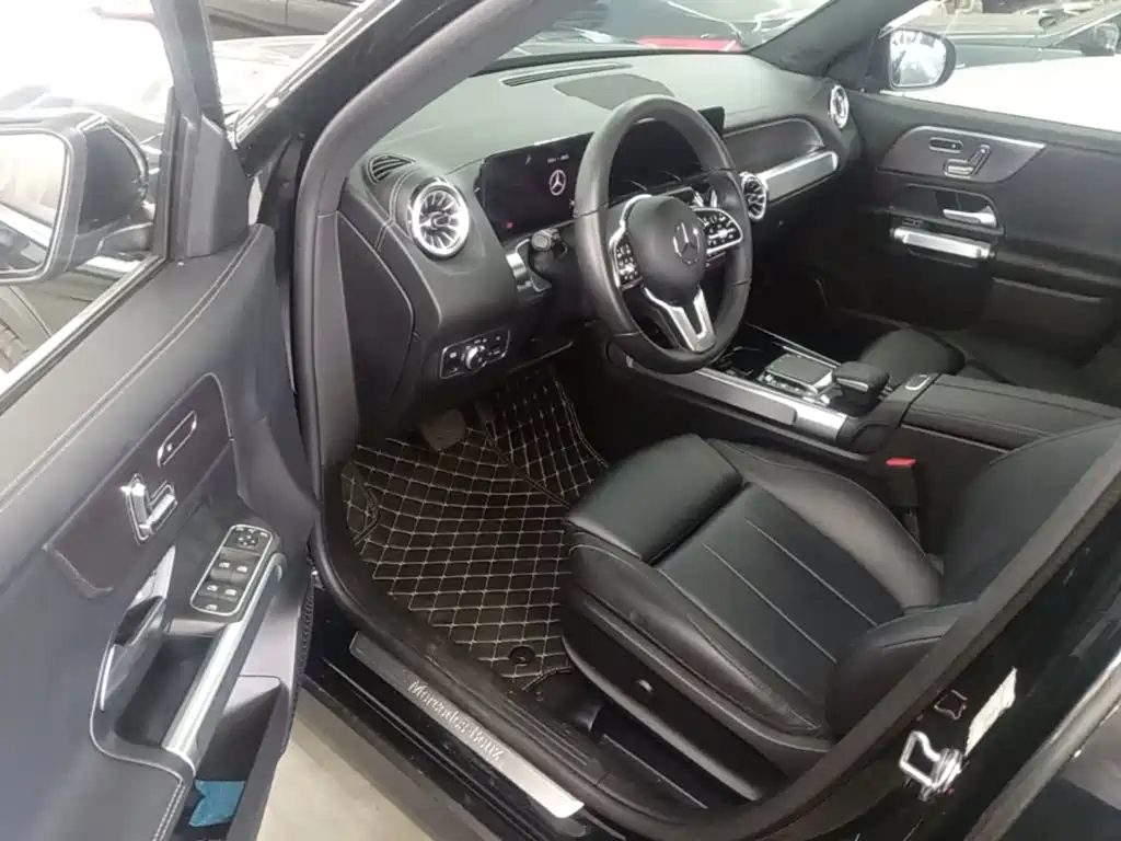 Mercedes-Benz GLB 2023 — фото 16