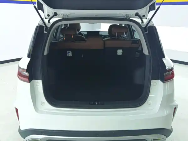 Geely Vision X6 2024