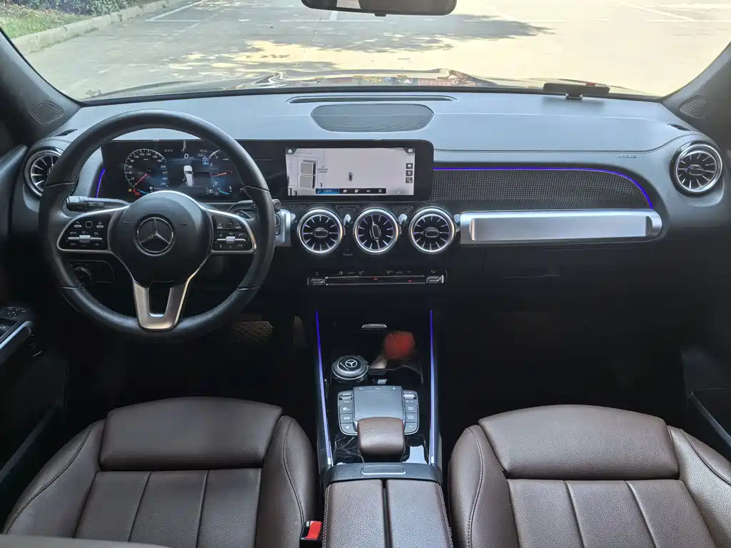 Mercedes-Benz GLB 2023 — фото 11