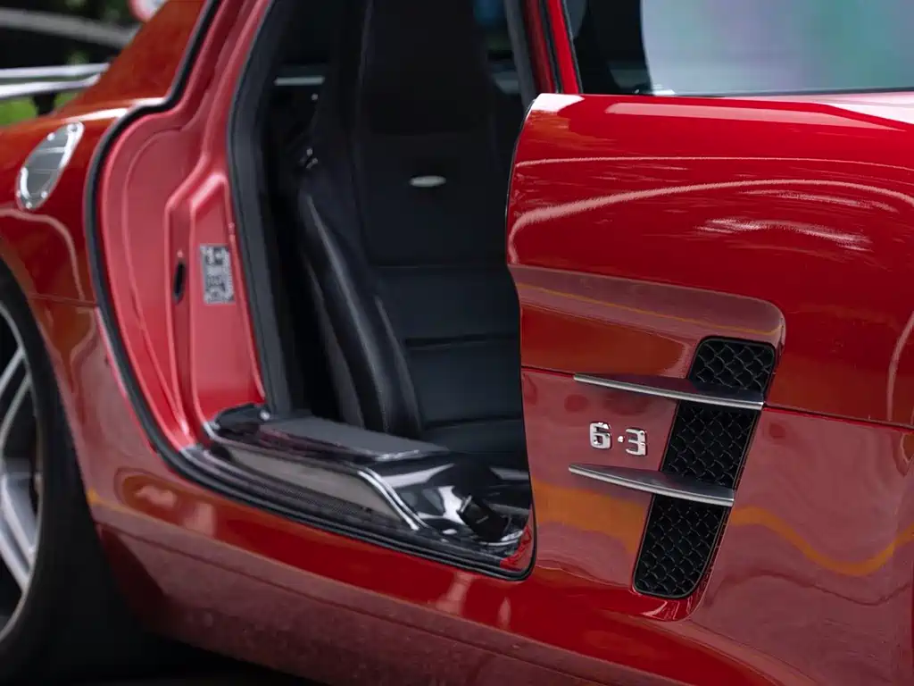 Mercedes-Benz SLS AMG 2012 — фото 11