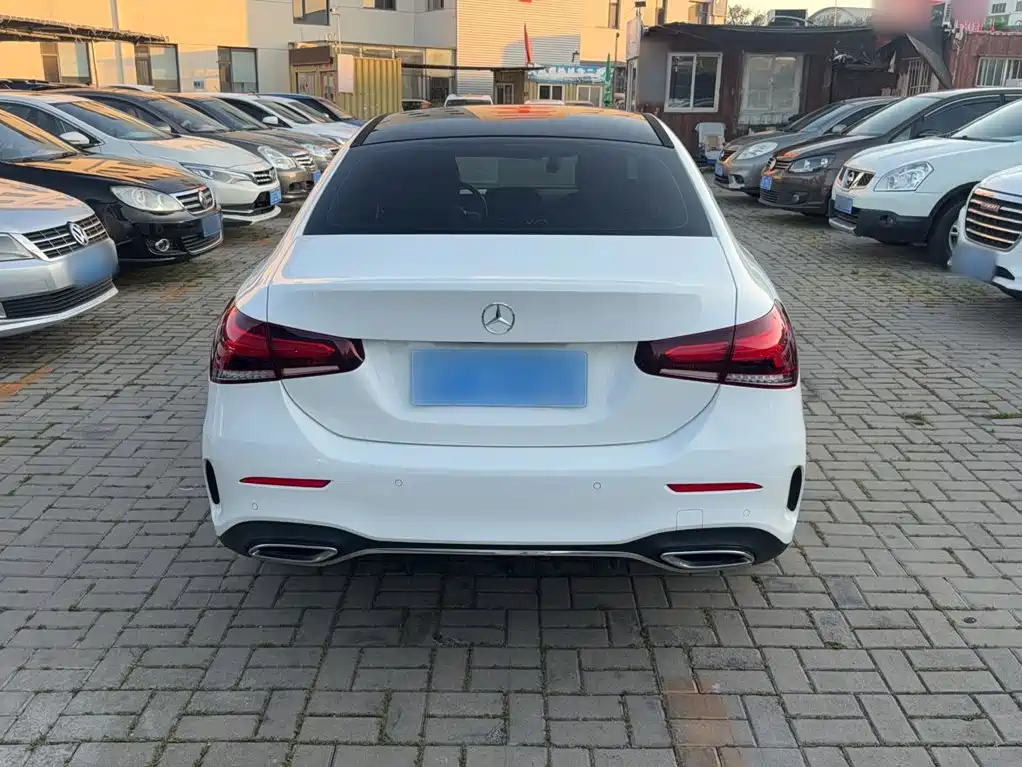 Mercedes-Benz A-Class 2019 — фото 9