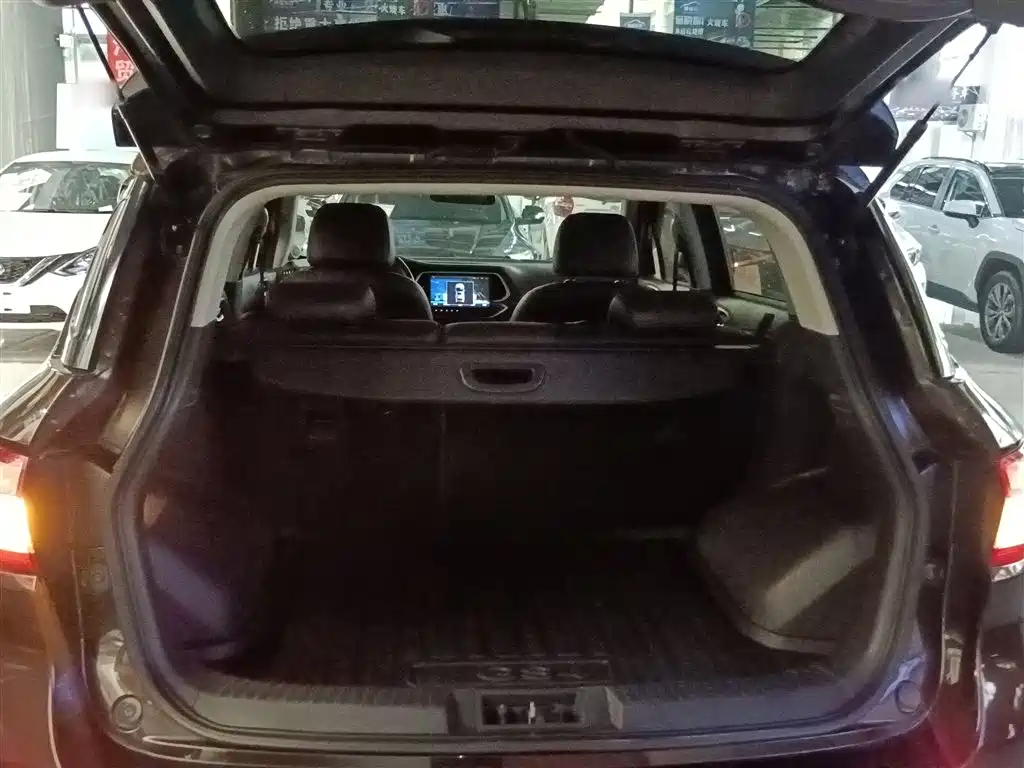 GAC Motor Trumpchi GS4 2016 — фото 15