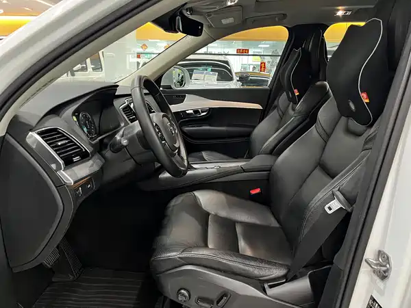 Volvo XC90 2018